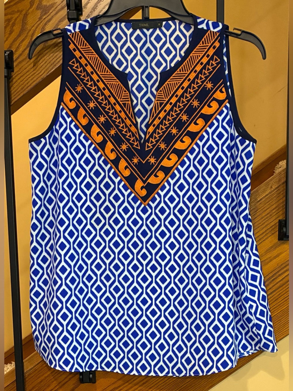 THML Top Split V Neck Embroidered Blue White Orange SZ. Med Beautiful